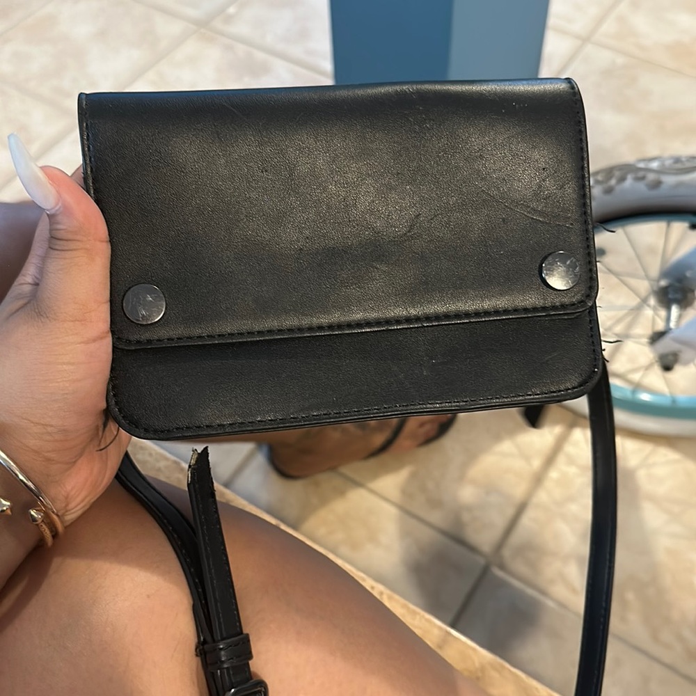 Preowned Nine West black crossbody bag